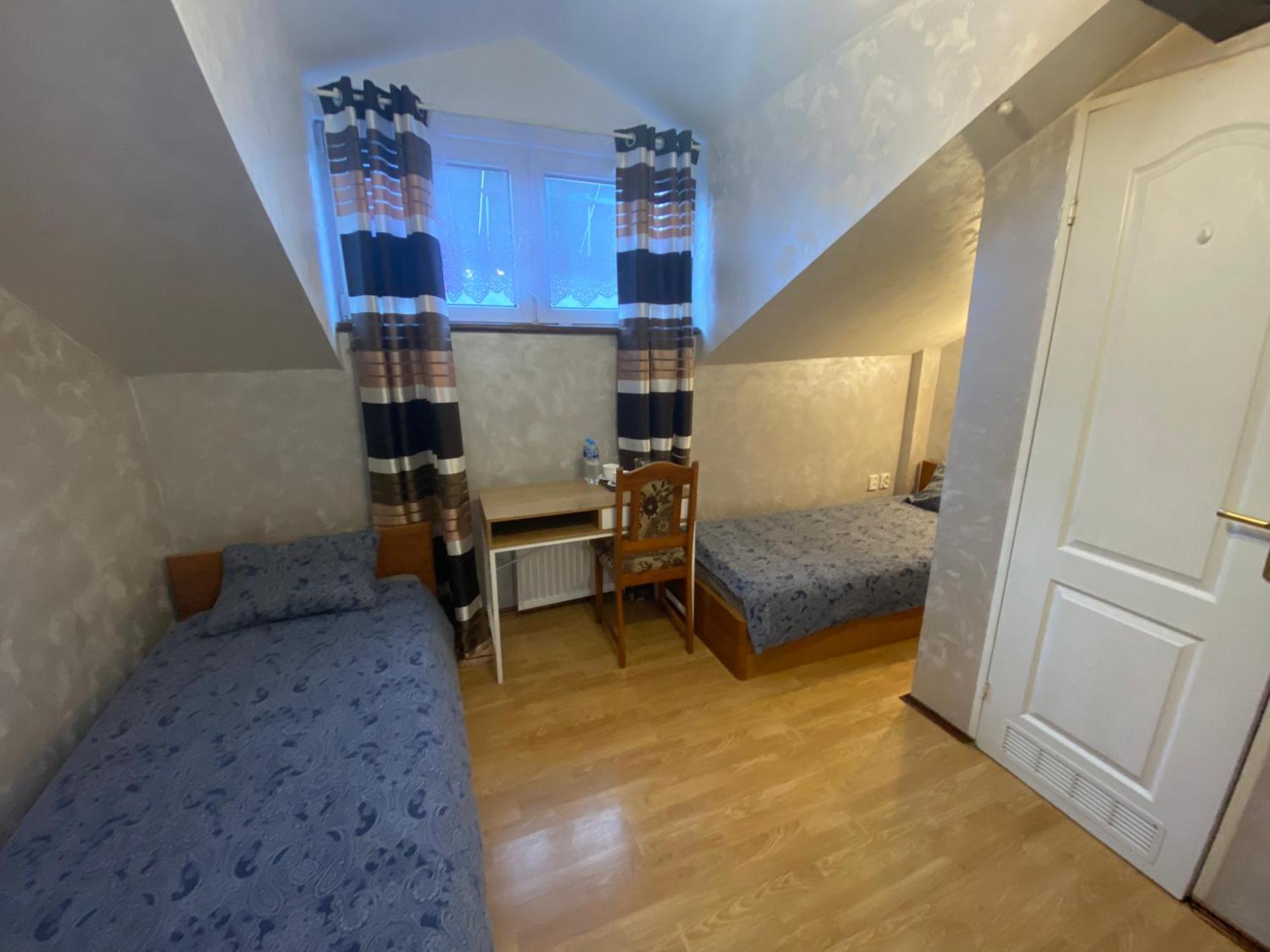 Hostel Homies Inn Celiny  Extérieur photo